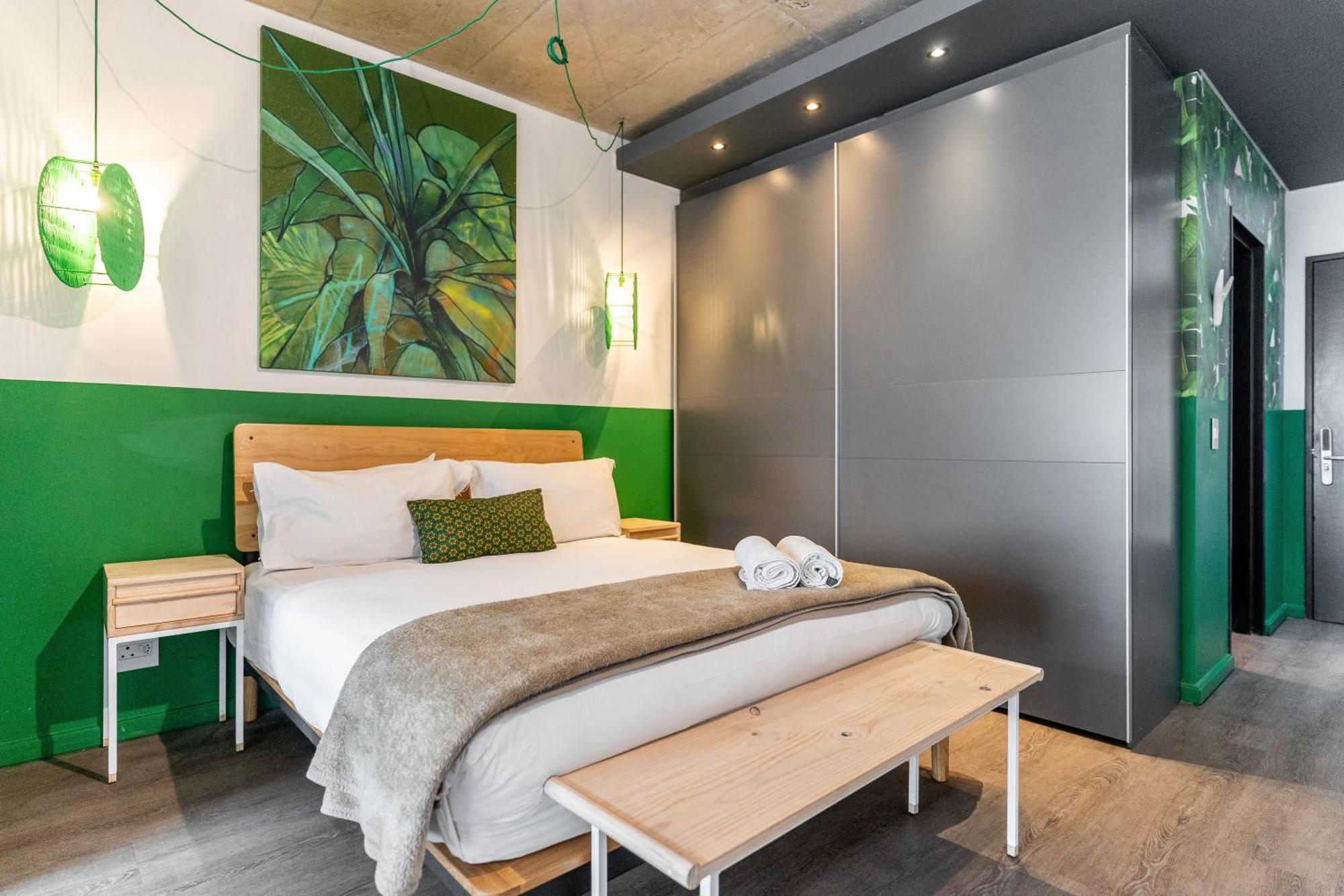 Apartment 412 Wex1 By Perch With Daily Housekeeping